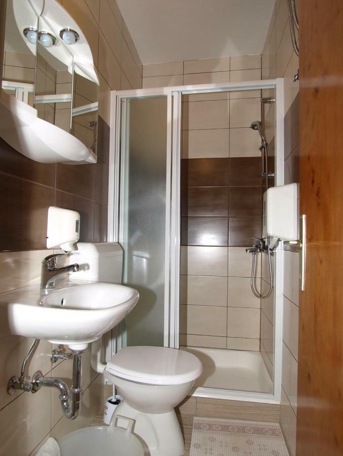 לומבארדה Apartments Skorin מראה חיצוני תמונה